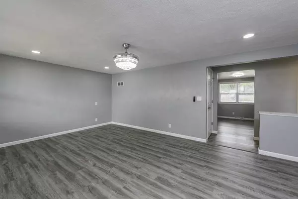 Pleasant Prairie, WI 53158,10838 39th AVENUE