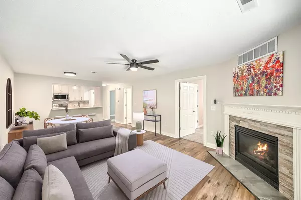 Pewaukee, WI 53072,584 Pewaukee ROAD #C