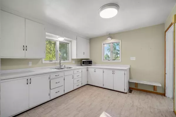 Waldo, WI 53093,819 W 1st STREET