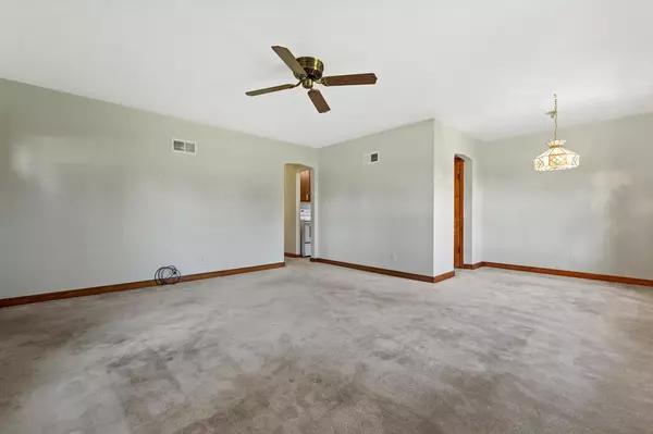 Oak Creek, WI 53154,2308 W Oakwood ROAD