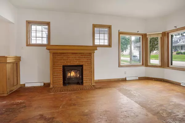 Cudahy, WI 53110,3731 E Plankinton AVENUE