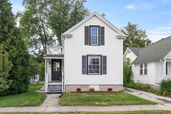 1123 12th AVENUE, Grafton, WI 53024