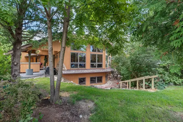 Oostburg, WI 53070,225 S 6th STREET