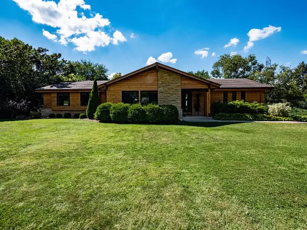 5065 S 102nd STREET, Greenfield, WI 53228