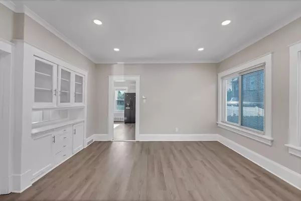 West Allis, WI 53214,1632 S 77th STREET