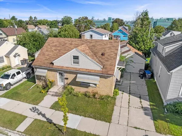 1620 Division AVENUE, Sheboygan, WI 53083