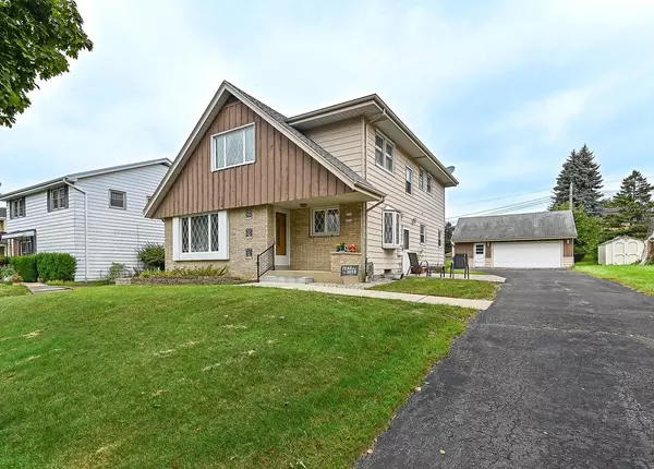 9006 W Tripoli AVENUE #9008, Milwaukee, WI 53228