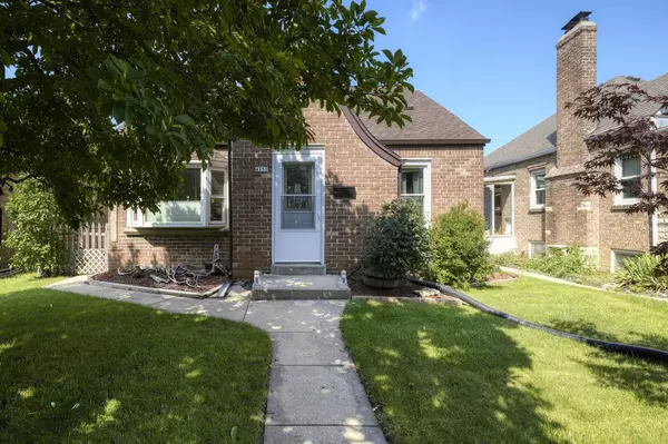 4151 S 3rd STREET, Milwaukee, WI 53207