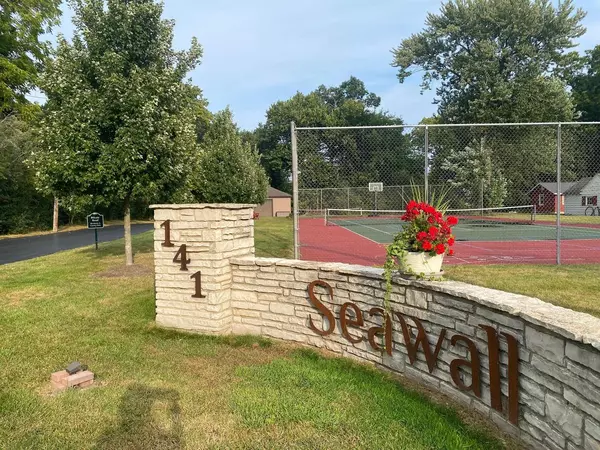 141 S Lakeshore DRIVE #B1, Racine, WI 53403