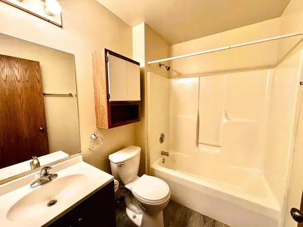 Kenosha, WI 53140,5003 26th AVENUE #5005