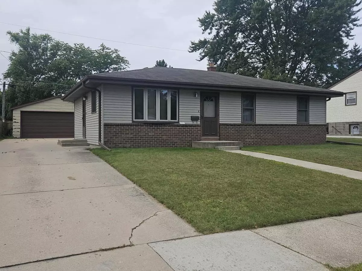 Sturtevant, WI 53177,9317 Carol Ann DRIVE