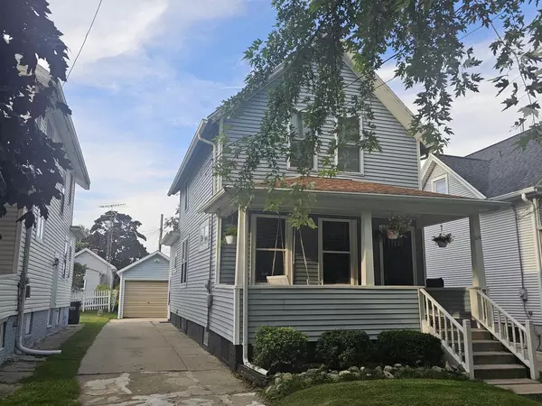 614 Huron STREET, Manitowoc, WI 54220