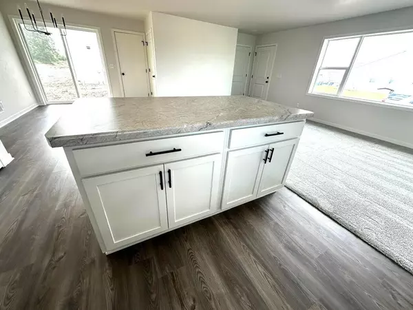 Sheboygan Falls, WI 53085,905 Sully WAY