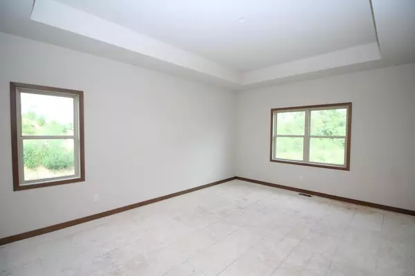 Twin Lakes, WI 53181,916 Biarritz ROAD