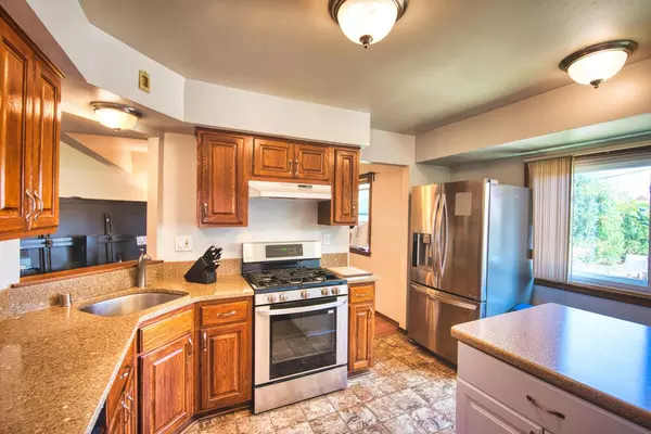 West Allis, WI 53214,1362 S 91st STREET