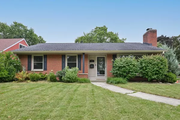 10363 W Woodward AVENUE, Wauwatosa, WI 53222