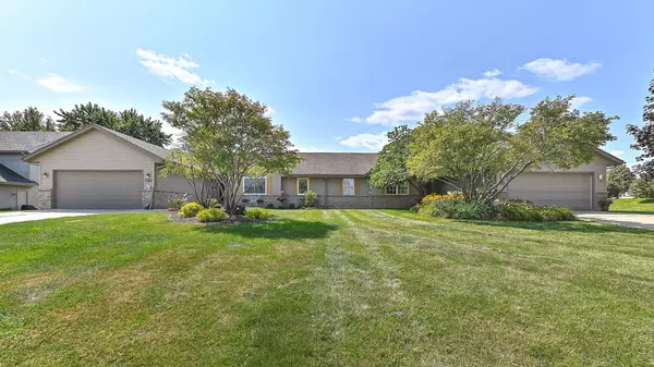 16727 W Observatory ROAD, New Berlin, WI 53151