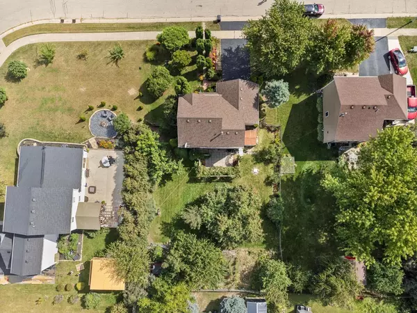 Genoa City, WI 53128,487 Valley View DRIVE