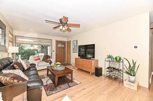 Wauwatosa, WI 53226,532 N 117th STREET