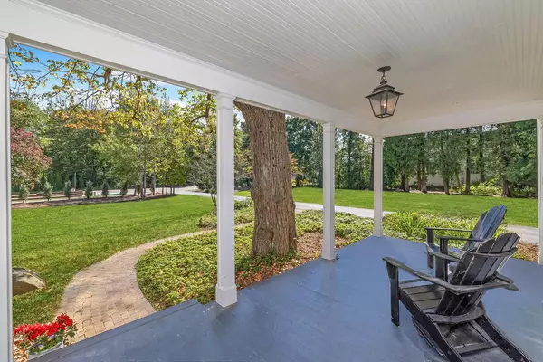 Bayside, WI 53217,8417 N Lake DRIVE