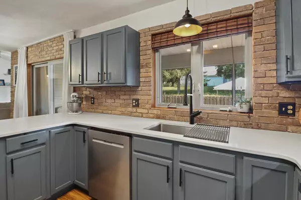 Whitewater, WI 53190,161 S Maple LANE