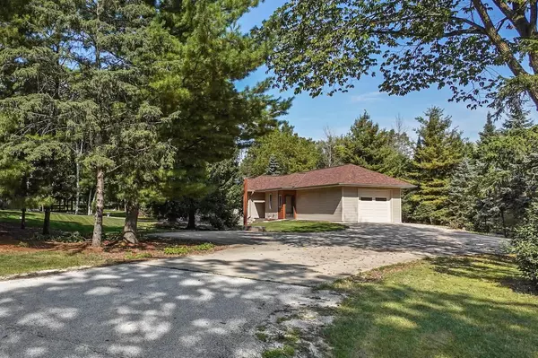 Oconomowoc, WI 53066,1470 Allen ROAD