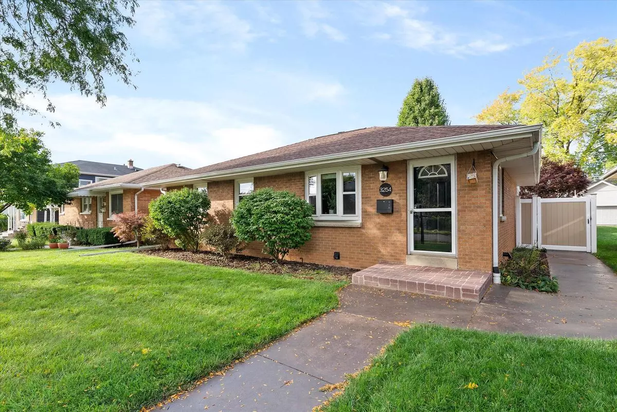 Cudahy, WI 53110,3254 E Whittaker AVENUE