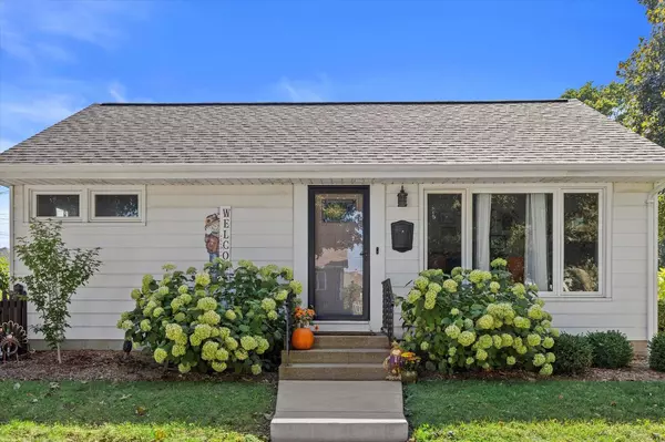 3648 S Lenox STREET, Milwaukee, WI 53207