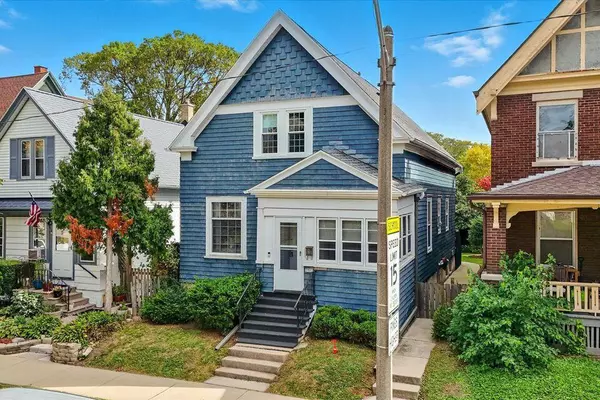 2562 N Weil STREET, Milwaukee, WI 53212