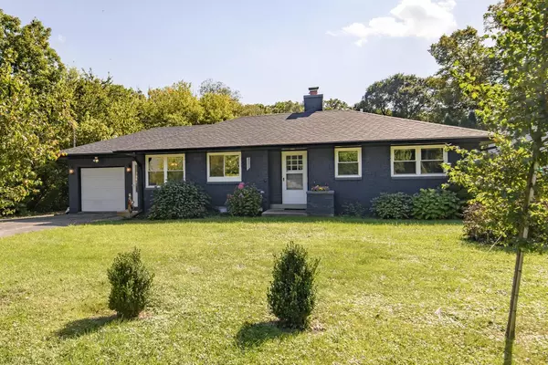 13125 W Cleveland AVENUE, New Berlin, WI 53151