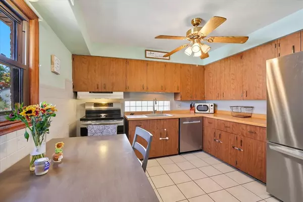 Hartford, WI 53027,36 W Lincoln AVENUE