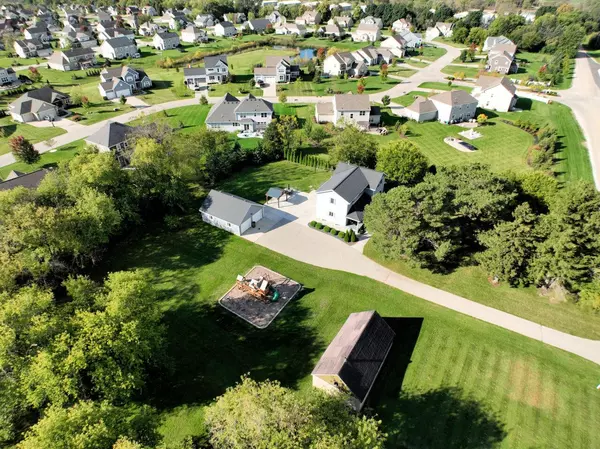 N46W22811 Lindsay ROAD, Pewaukee, WI 53072