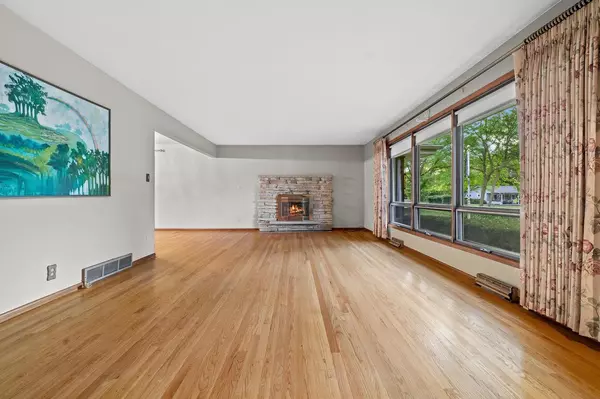 Kenosha, WI 53142,5506 82nd STREET