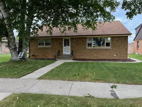 628 Elm AVENUE, South Milwaukee, WI 53172