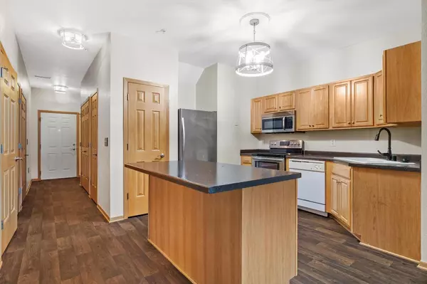 Pleasant Prairie, WI 53158,6746 100th PLACE #G