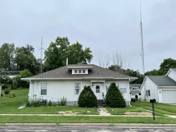 209 N Broad St, Argyle, WI 53504