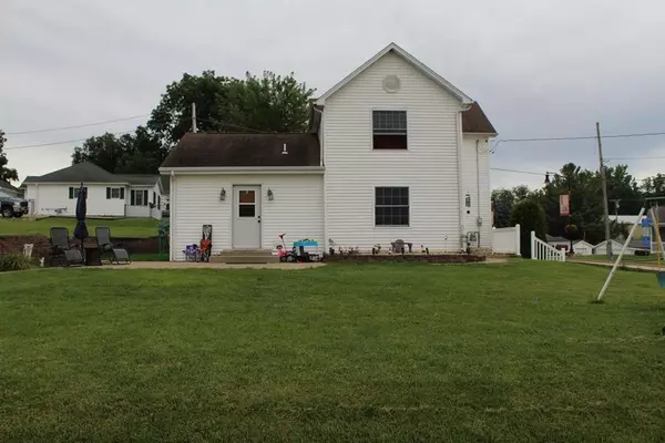 Shullsburg, WI 53586,503 W Water St