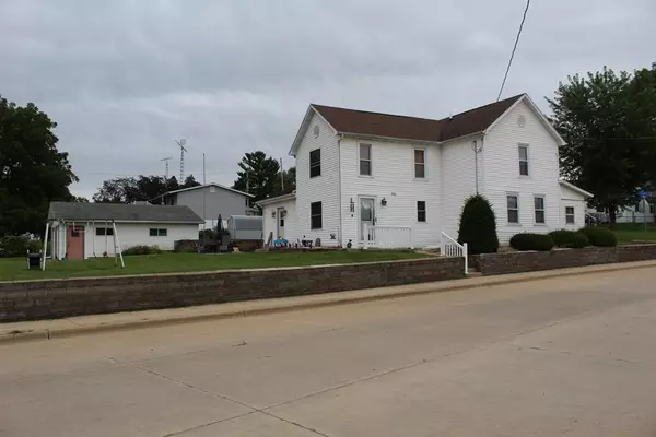 503 W Water St, Shullsburg, WI 53586