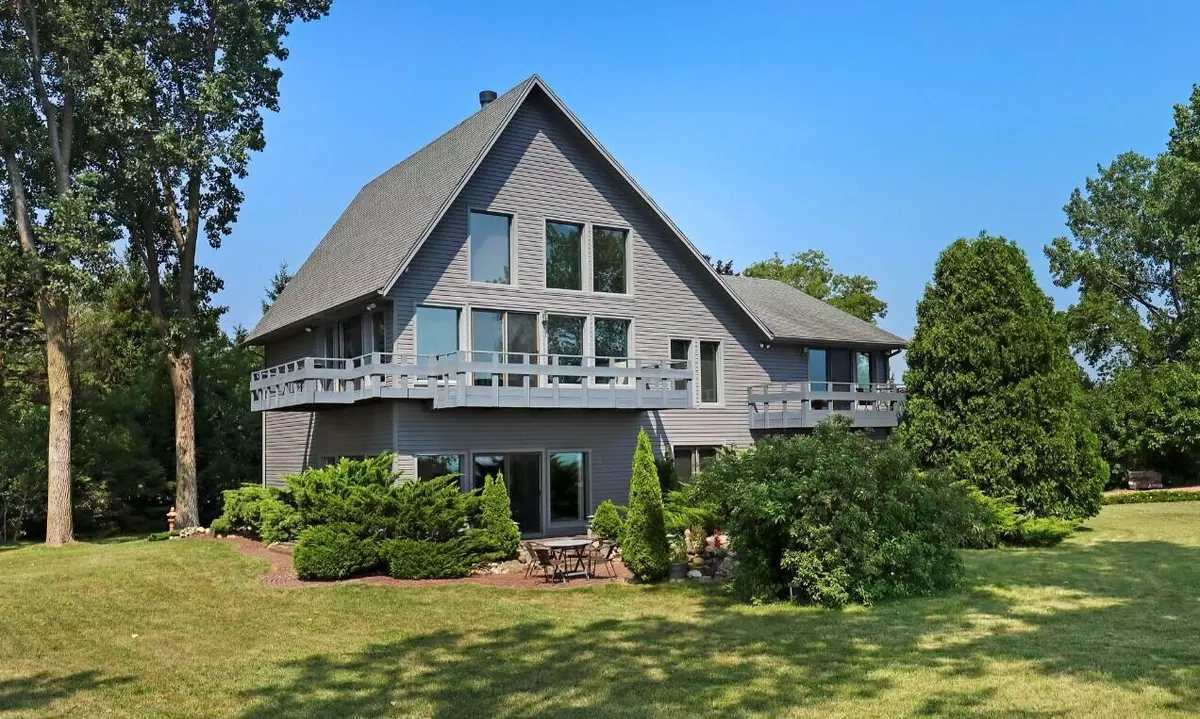 Pleasant Prairie, WI 53158,11505 Lakeshore DRIVE