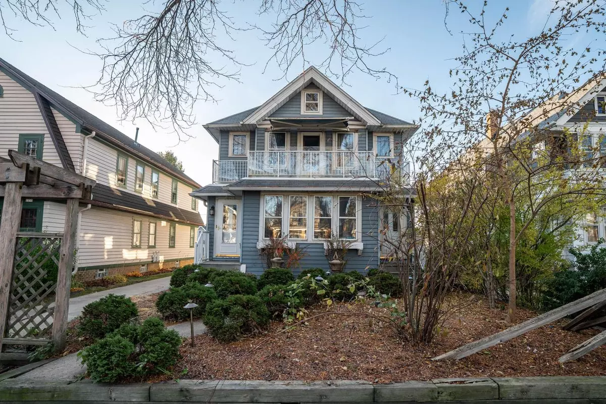 Milwaukee, WI 53213,2257 N 64th STREET