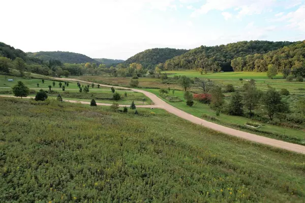 Gays Mills, WI 54631,000 S Knapp Creek Ln