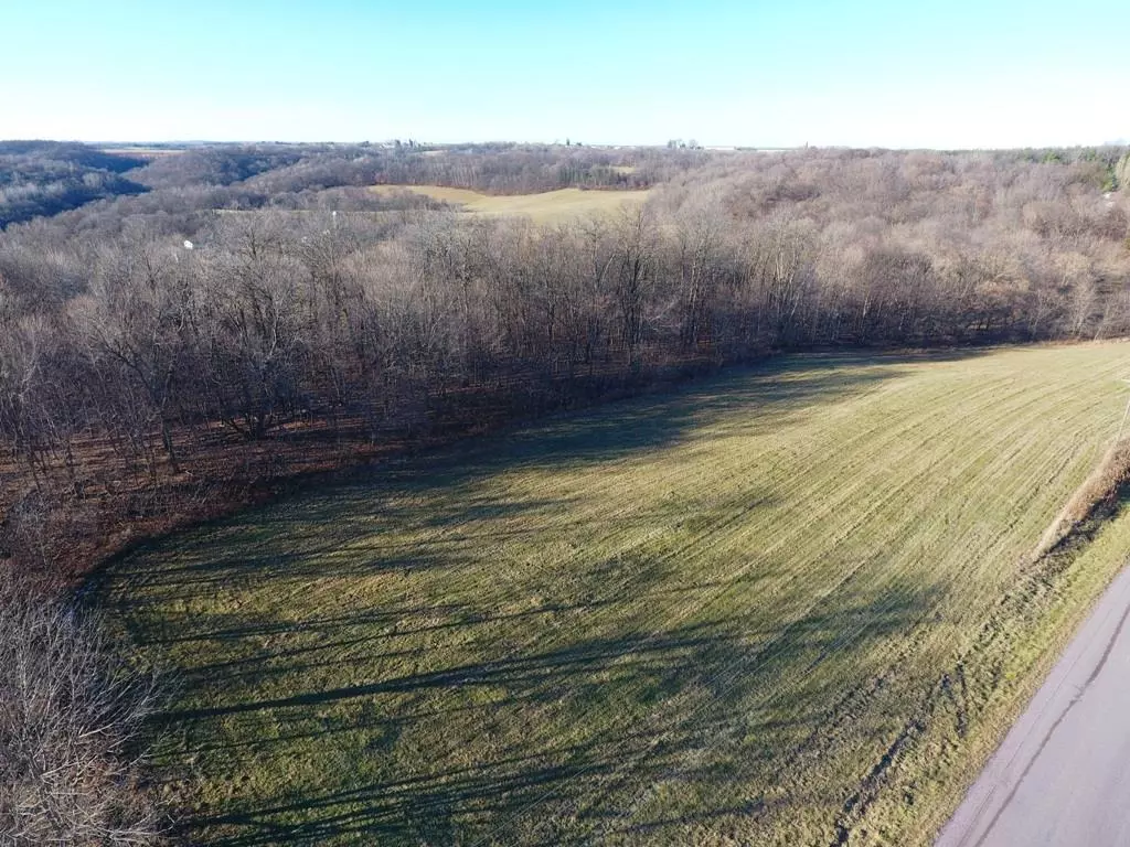 Gays Mills, WI 54631,7.25 +/- Acres Old 61 Rd