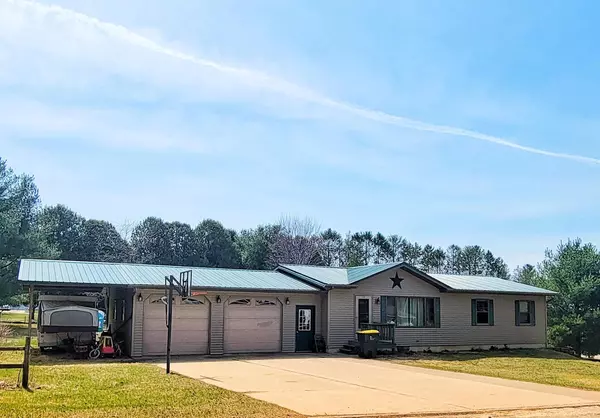 117 Cedar Street, Gays Mills, WI 54631