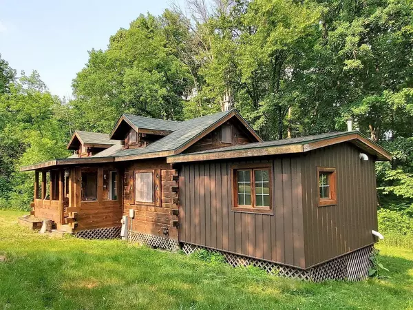 Gays Mills, WI 54631,18026 Lewis Lane