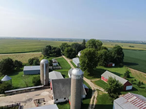 Shullsburg, WI 53586,19320 Wardsville Road