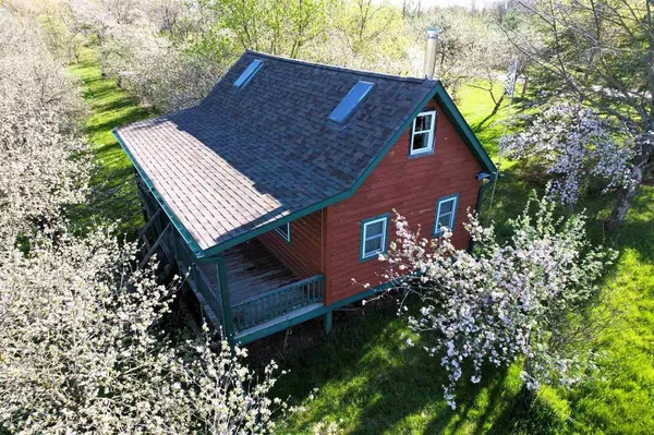 17805 S Frank Road, Gays Mills, WI 54631