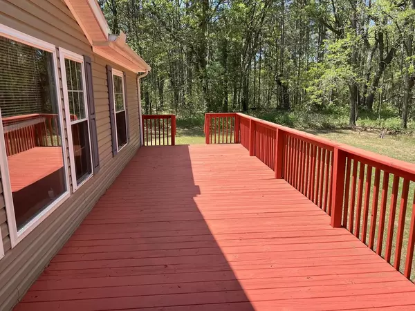 Oxford, WI 53952,371 Elk Avenue