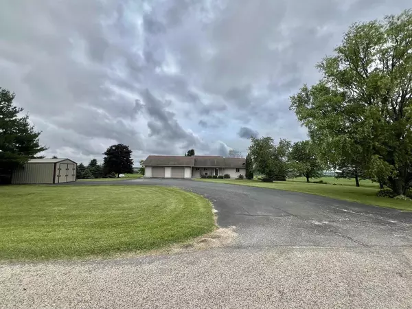 Mineral Point, WI 53565,850 Log Town Road