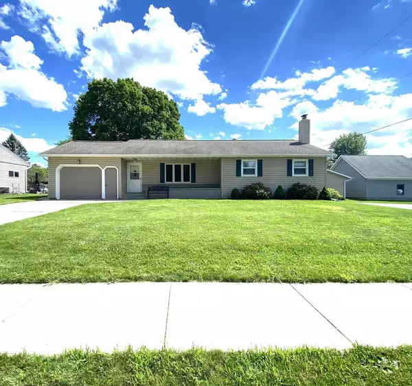 109 Church Street, Fall River, WI 53932