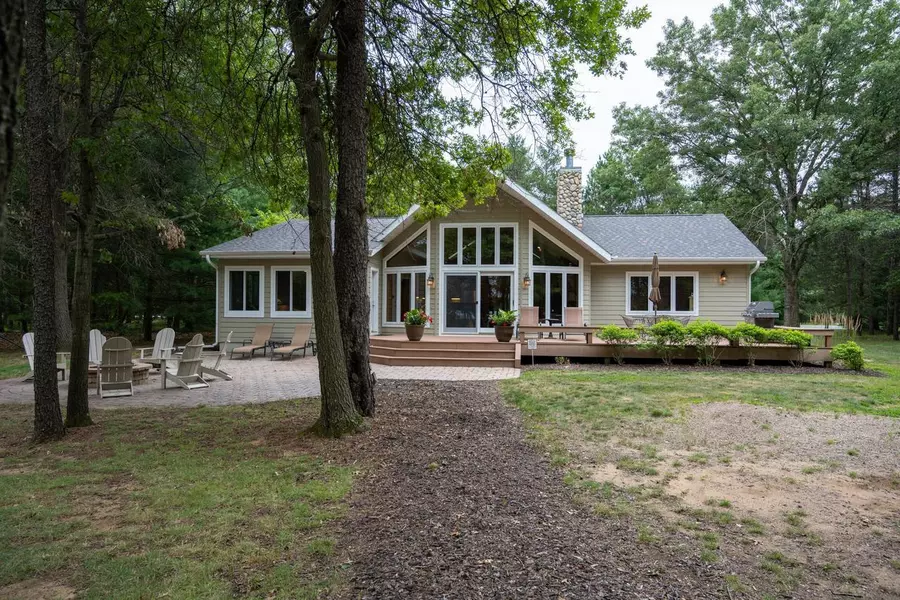 W5476 Meadow Drive, New Lisbon, WI 53950